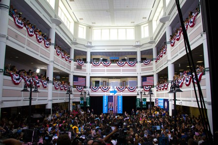 Source: http://masonvotes.gmu.edu/2016/09/16/michelle-obama-visits-mason/ Photos by Mimi Albano and Leslie Steiger.